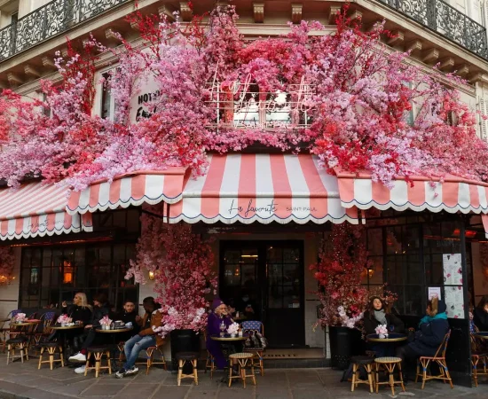 Parisian cafe